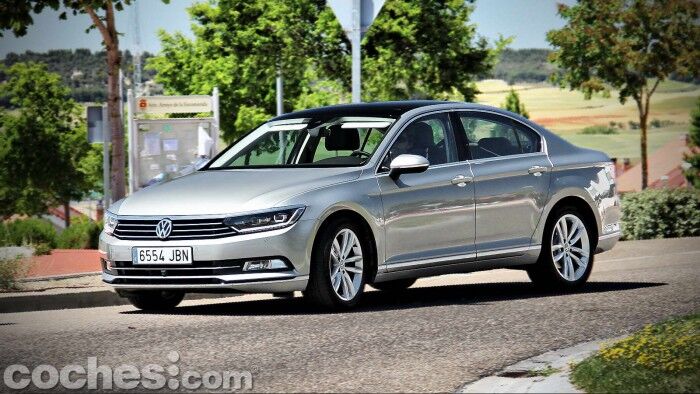 Volkswagen_Passat_2.0TDI_BMT_119