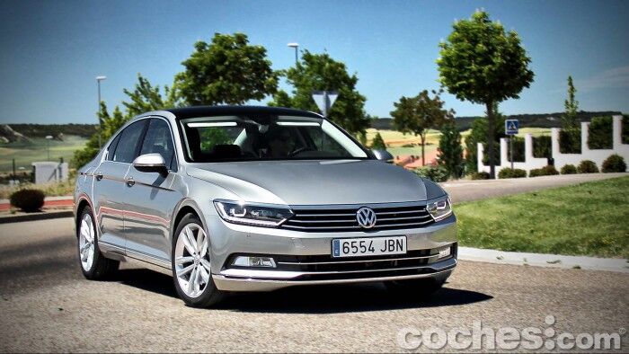 Volkswagen_Passat_2.0TDI_BMT_120
