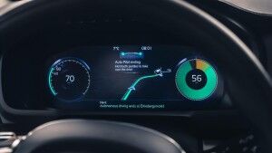 Volvo Intellisafe Auto Pilot interface 04