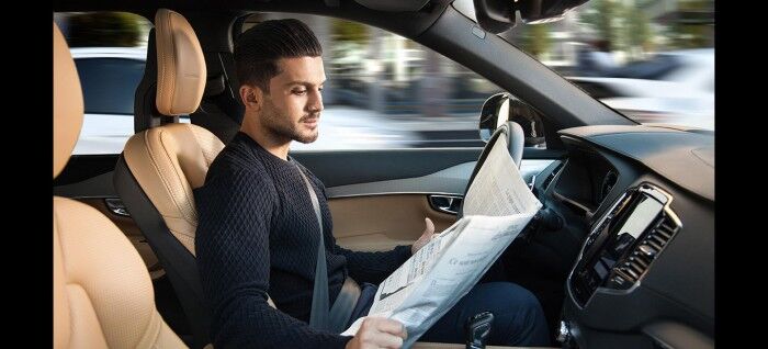 Volvo Intellisafe Auto Pilot interface 08