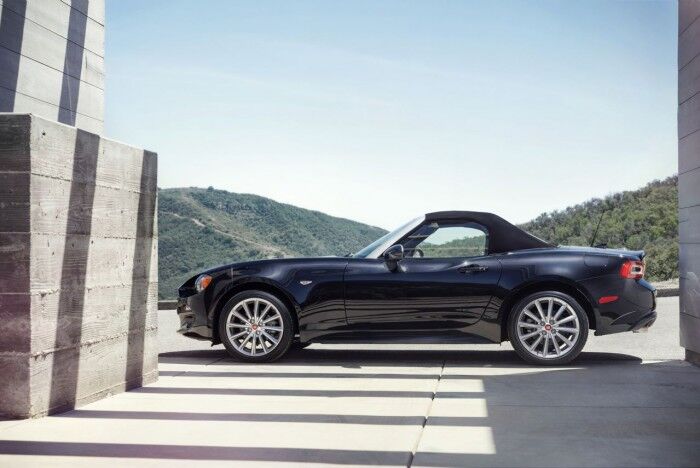 Fiat 124 Spider 2016 19