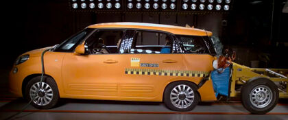 ¿Es peligrosa la tercera fila de asientos en los monovolúmenes?