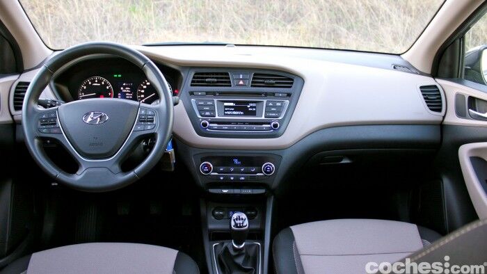 Hyundai i20 2015 prueba 32