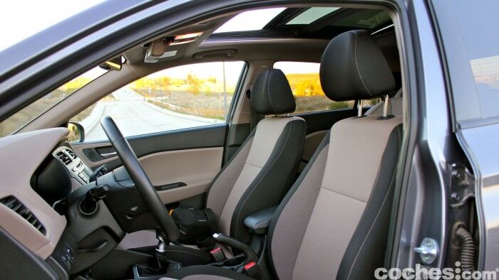 Hyundai i20 2015 prueba 36