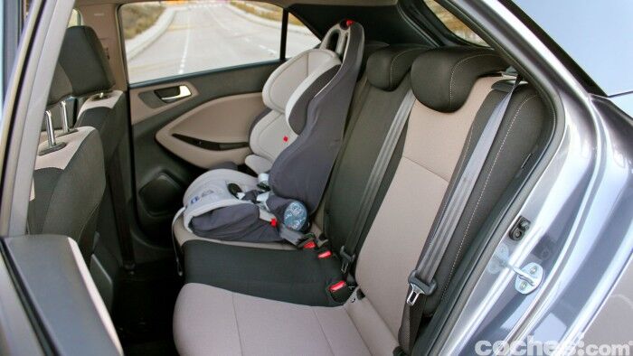 Hyundai i20 2015 prueba 37