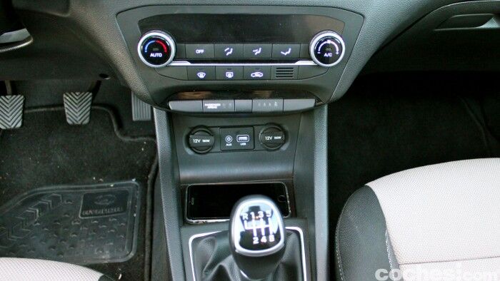 Hyundai i20 2015 prueba 46