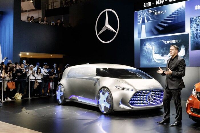 Mercedes-Benz and smart at the 2015 Tokyo Motor Show