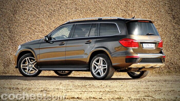 Mercedes_Benz_GL_350_006