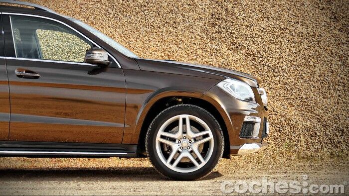 Mercedes_Benz_GL_350_023