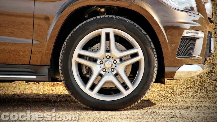Mercedes_Benz_GL_350_024