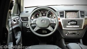 Mercedes_Benz_GL_350_034