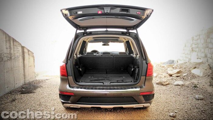 Mercedes_Benz_GL_350_049