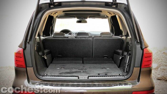 Mercedes_Benz_GL_350_050