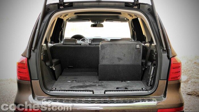 Mercedes_Benz_GL_350_051