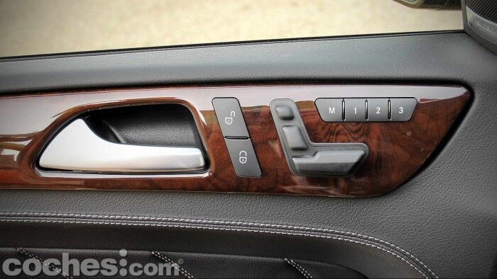 Mercedes_Benz_GL_350_056