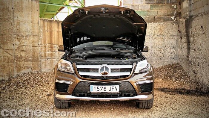 Mercedes_Benz_GL_350_063