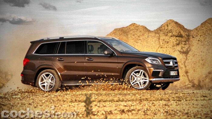 Mercedes_Benz_GL_350_068