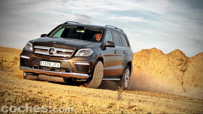 Mercedes_Benz_GL_350_070