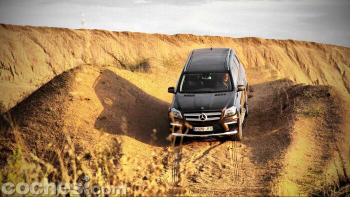 Mercedes_Benz_GL_350_073