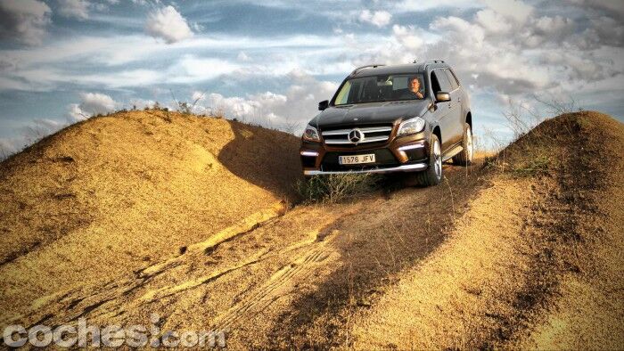 Mercedes_Benz_GL_350_075