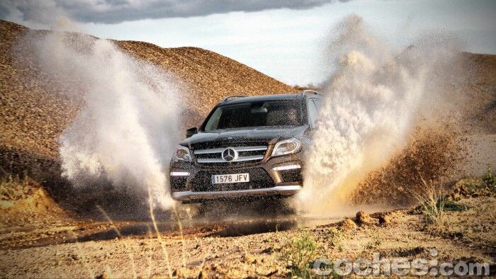 Mercedes_Benz_GL_350_079