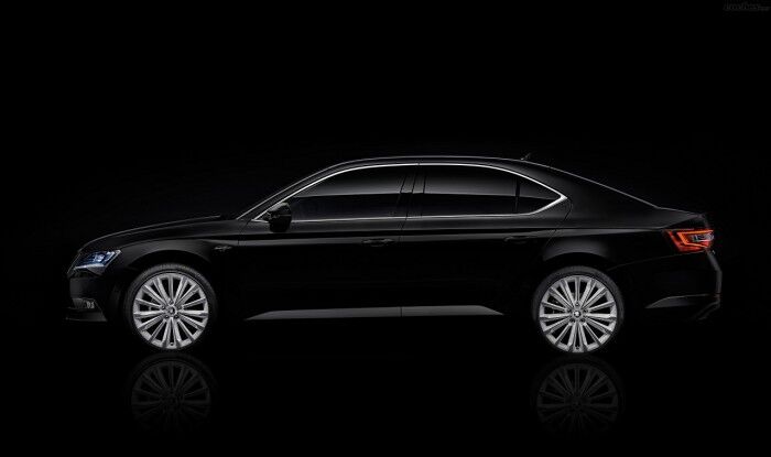 Skoda superb black crystal 5