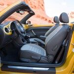 Volkswagen Beetle Dune Cabrio 2016 Interior 01 150x150
