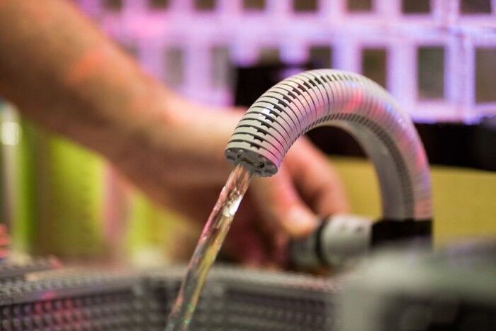 guinness-record-lego-caravan-3_opt