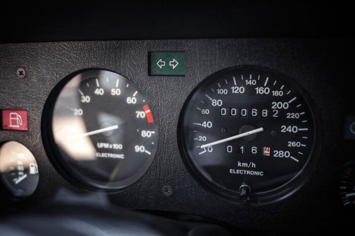 BMW M1 1981 interior 03