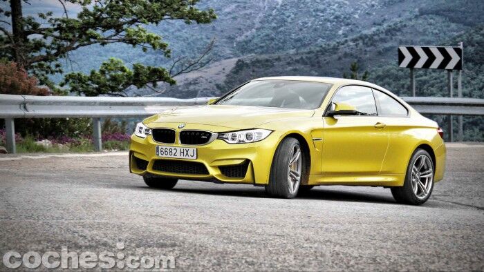 BMW_M4_Coupé_039