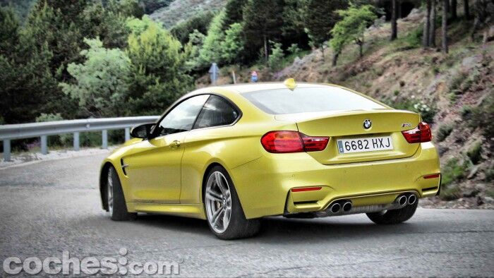 BMW_M4_Coupé_041