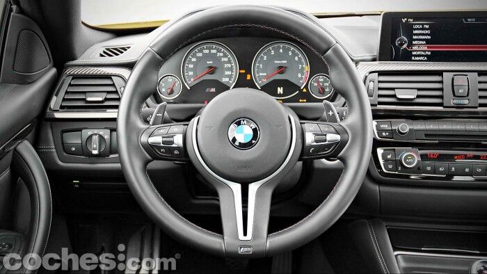 BMW_M4_Coupé_059