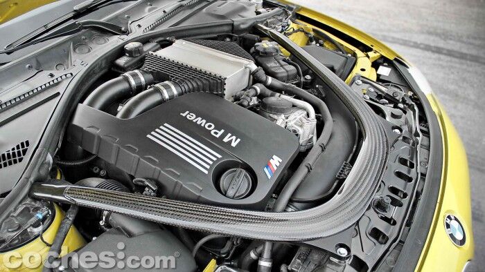 BMW_M4_Coupé_087