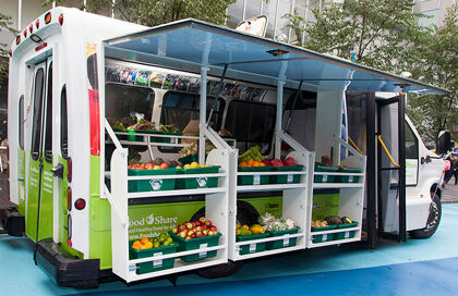 Toronto transforma un autobús en mercado móvil