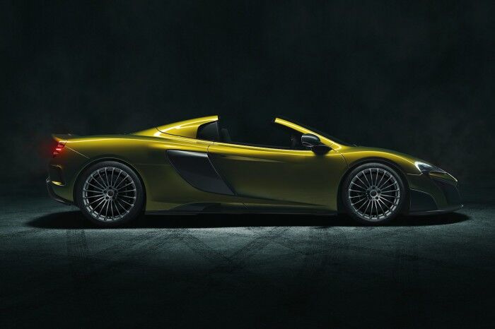McLaren 675LT Spider 01