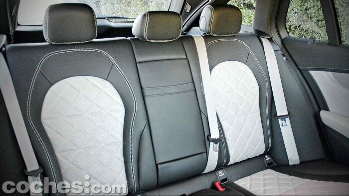 Mercedes-AMG_C_63_Estate_033