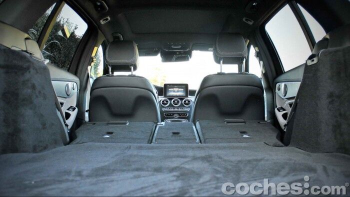 Mercedes-AMG_C_63_Estate_039