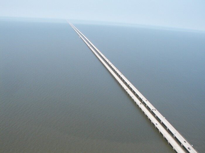 Puente Del Lago Pontchartrain 700x525