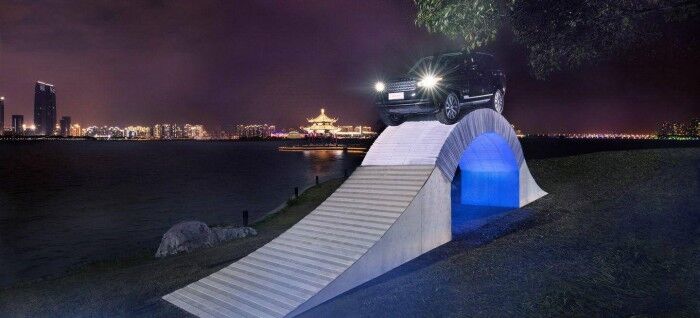 Range Rover puente papel