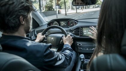 #stopdistraer (por qué no molestar al conductor, en vídeo)