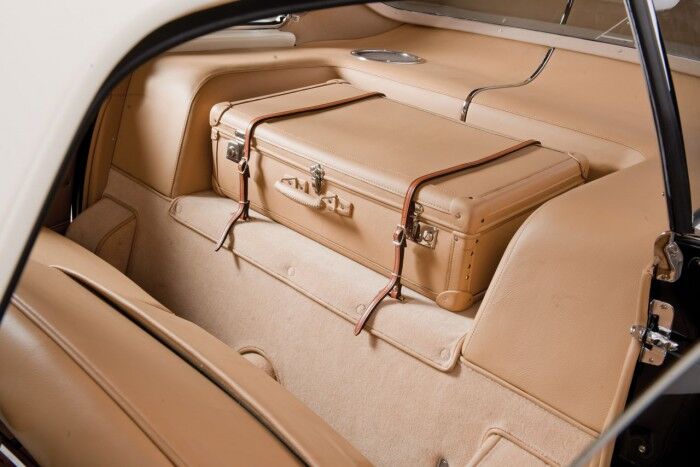 Cunningham Continental C3 1953 interior 6