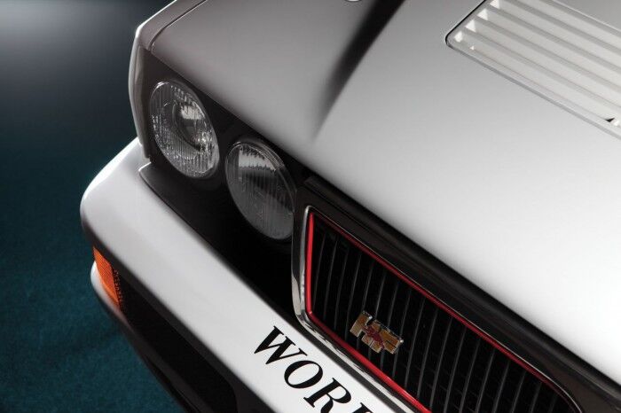 Lancia Delta HF Integrale Evoluzione 1 Martini 6 1992 4
