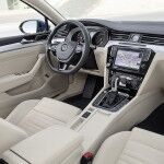 Volkswagen Passat Variant GTE 2016 Interior 4 150x150