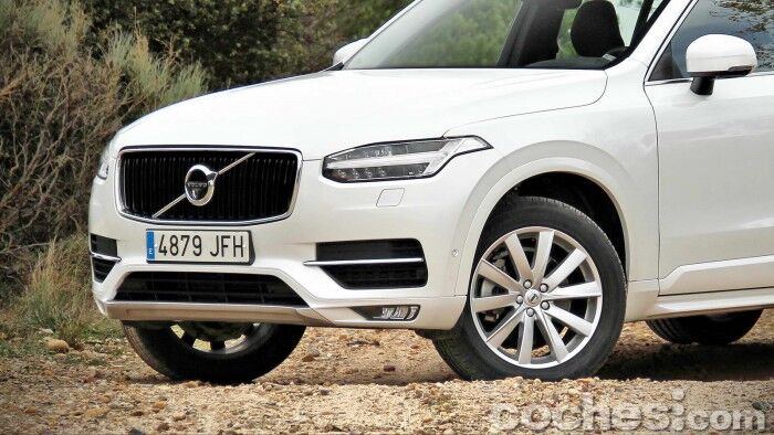 Volvo_XC90_D5_AWD_021