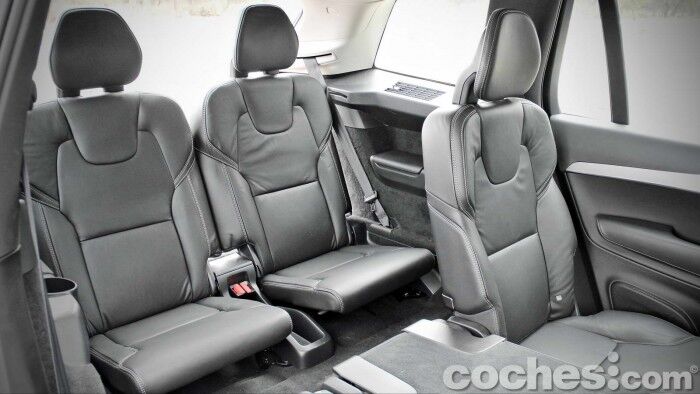 Volvo_XC90_D5_AWD_081