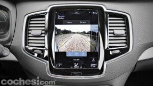 Volvo_XC90_D5_AWD_092