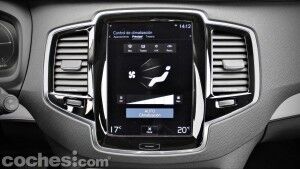 Volvo_XC90_D5_AWD_093