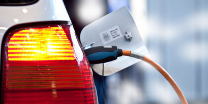 Mantenimiento del coche eléctrico: todo lo que debes saber