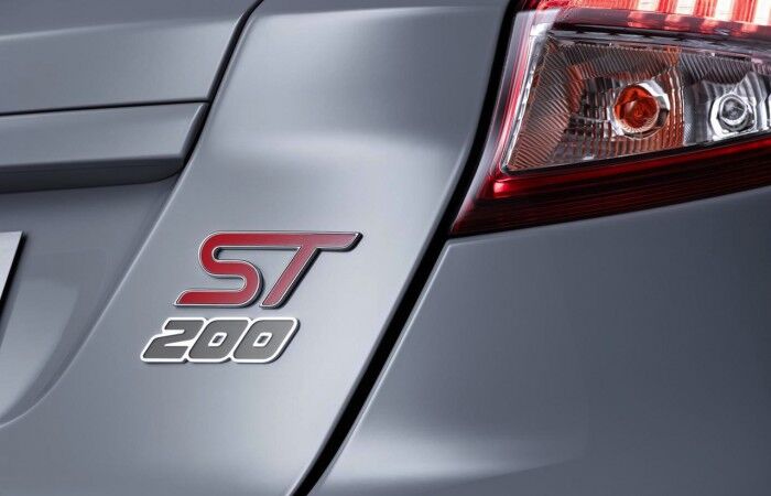 Ford Fiesta ST200 2016 04