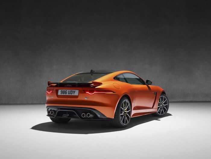 Jaguar F-Type SVR Coupe 2016 09